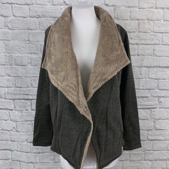 NWT Sherpa Soft & Fuzzy Gray Jacket - Picture 4 of 8